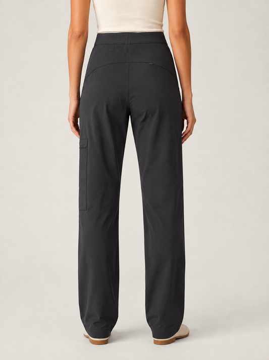 Oysho – Pantaloni Cargo Tecnici Neri con Cintura