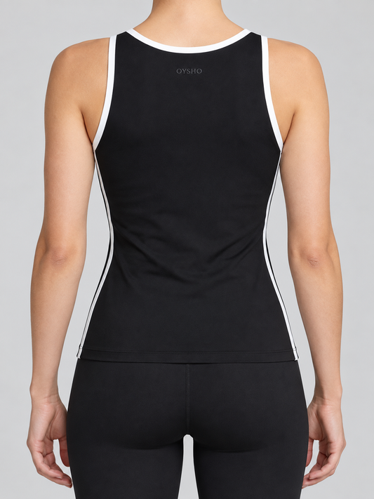 Oysho – Top sportivo nero con bordi bianchi e coppe estraibili